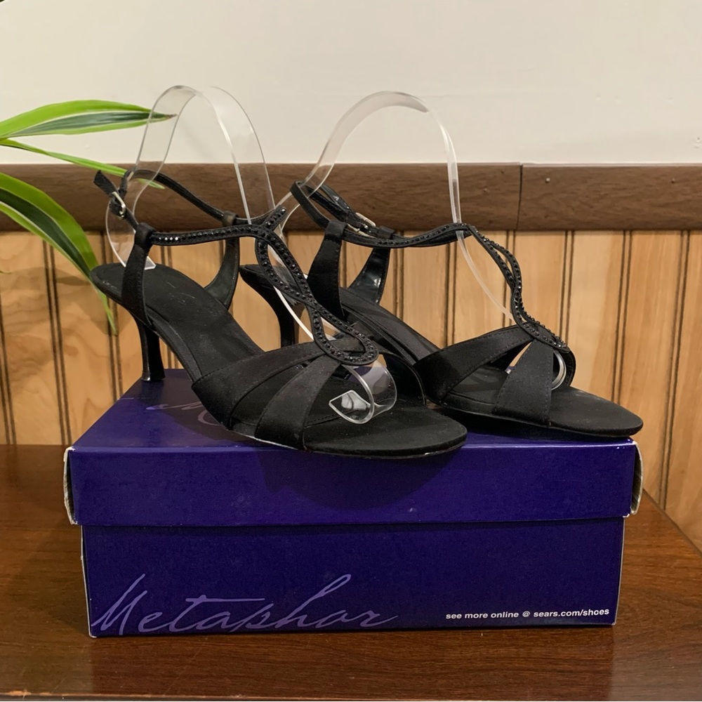 Metaphor Grace Black Rhinestone Formal Kitten Heel (10)